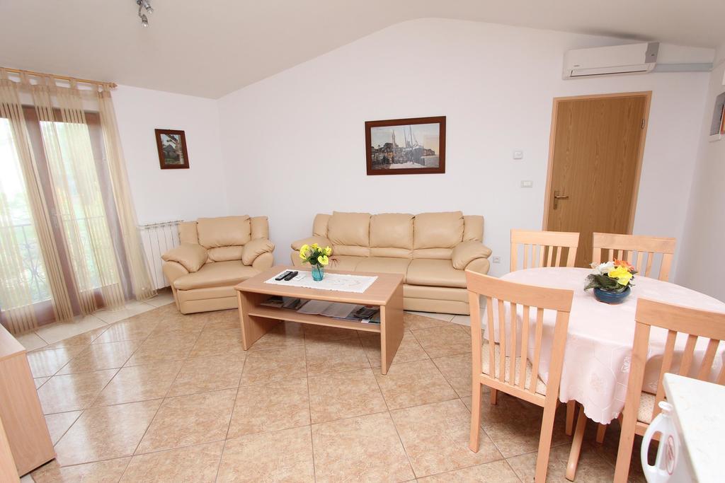 Guest House Liliana Rovinj Rum bild