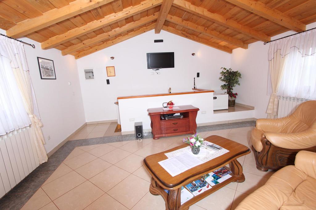Guest House Liliana Rovinj Rum bild