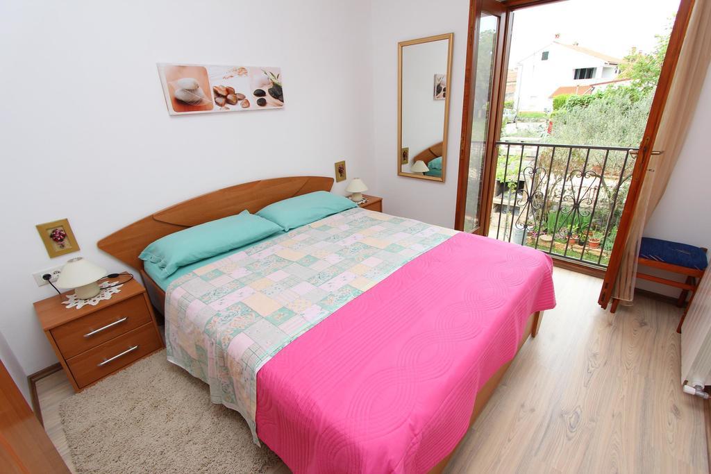 Guest House Liliana Rovinj Rum bild