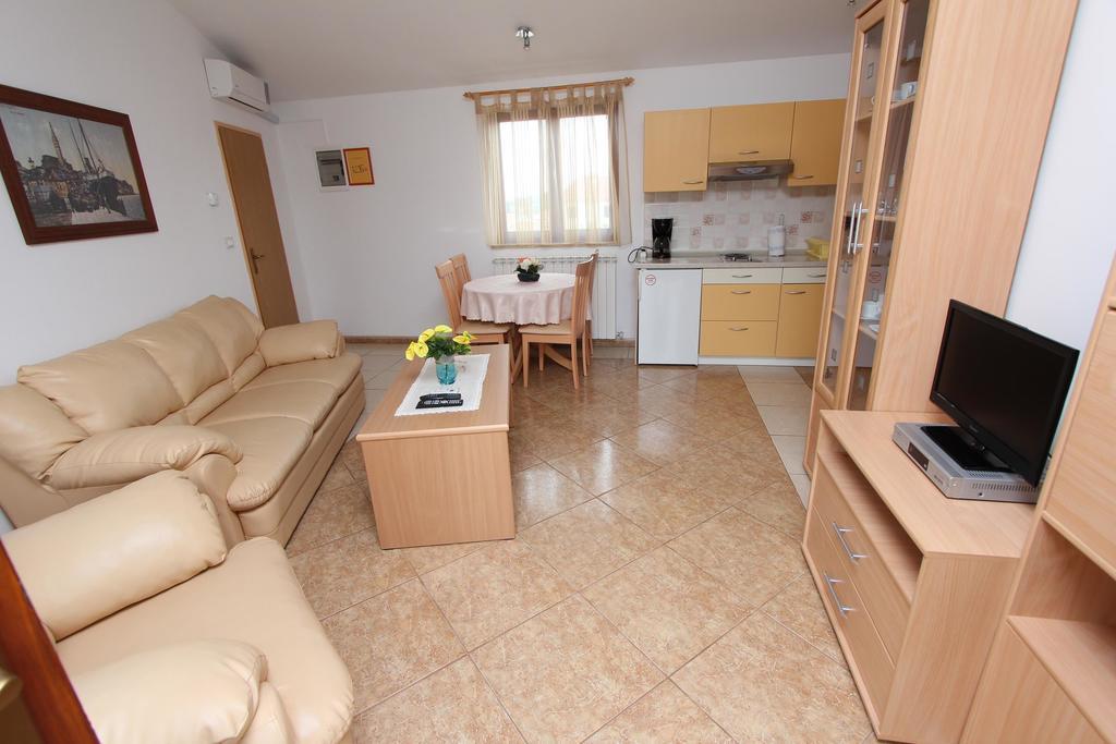 Guest House Liliana Rovinj Rum bild